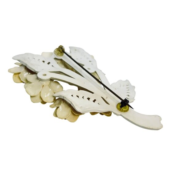 Vintage Pair Of Plastic Flower Brooches With Floral Bouquet & Rose Design (5771) - Picture 6 of 11